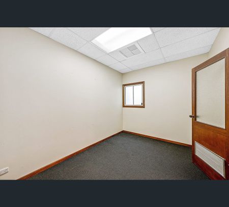 15D Robe Street, Port Adelaide, SA 5015 - Photo 4