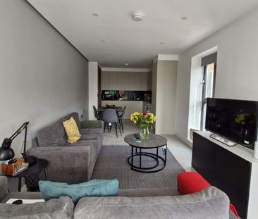 Room in a Shared Flat, London, NW9 - Photo 2