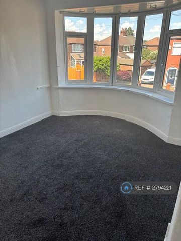 3 bedroom semi-detached house to rent - Photo 2