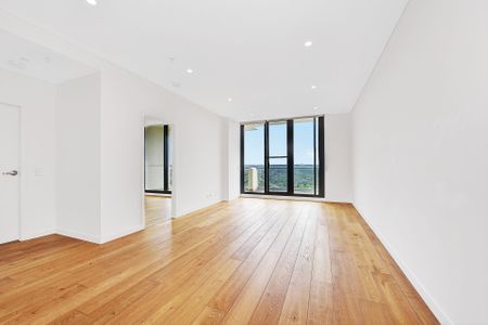 Stylish 3 Bedroom High-Rise Apartment with Stunning View - Photo 3