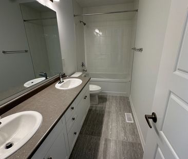 For Lease - 1324 Garthdale Street, Pickering, Ontario - Photo 6