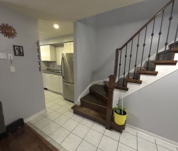 For Lease - 40 Ridgefield Court, Brampton, Ontario - Photo 3