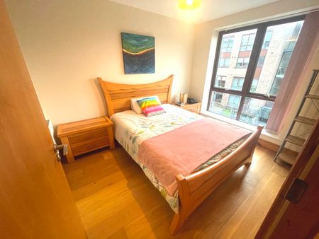 Stratton Walk, Adamstown, Co. Dublin ** HOUSE SHARE ** - Photo 4