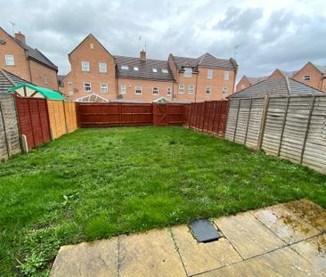 3 bedroom terraced house to rent - Photo 5