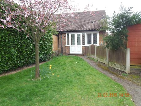 Michaelwood Close, Redditch - Photo 2