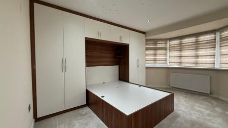 3 bedroom detached house to rent - Photo 3