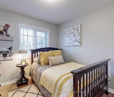 Townhouse For Lease | E8133406 - Photo 6