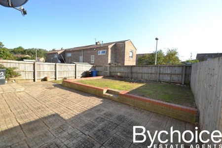 1 bedroom in a house share to rent - Photo 5