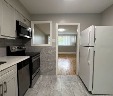 For Lease - 233 Pannahill Road Unit# Unit 1, Toronto, Ontario - Photo 5