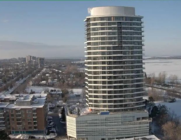 Luxurious, Upscale 1 Bed Condo in Westboro Village! Parking incl — 1 Bedroom Condo Unit - Photo 1