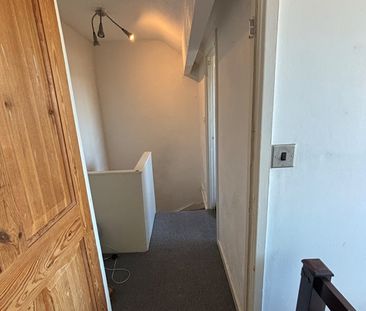 Room in a Shared House, Vinery Terrace, LS9 - Photo 6