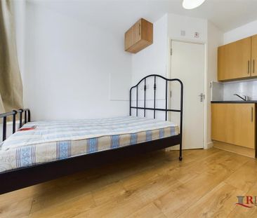 House share to rent - Photo 3