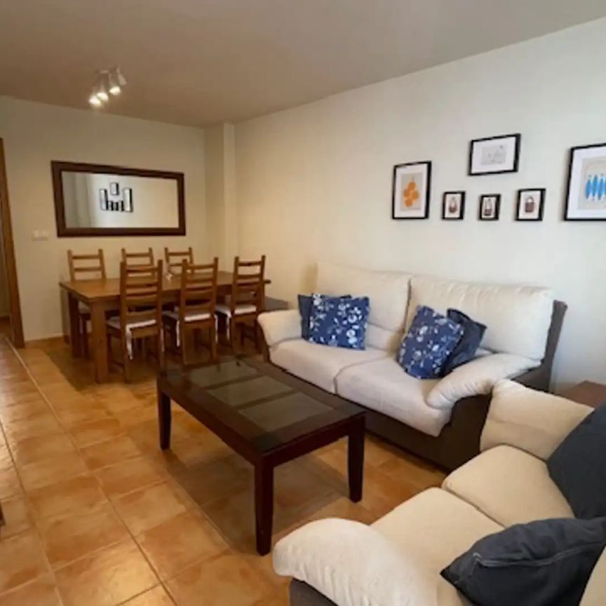 Piso de alquiler en Carrer Britania, Alicante Golf - Photo 1