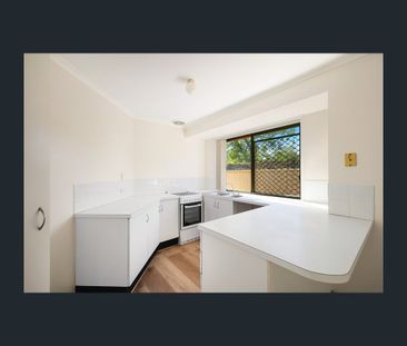 7 KENNETH DRIVE, Highland Park, Qld 4211 - Photo 6
