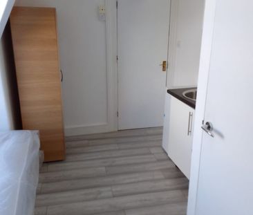 Studio Flat, London Road, CR0 - Photo 5