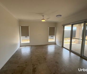 Light-Filled Luxury Four bedroom home in Lochinvar. - Photo 3