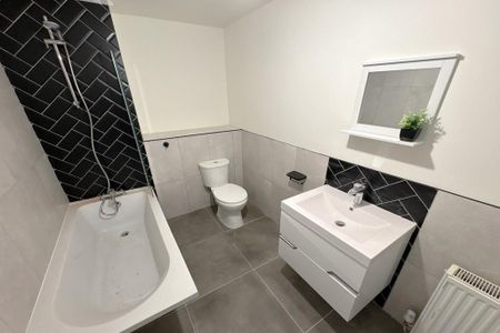 1 bedroom ground floor flat to rent - Photo 4