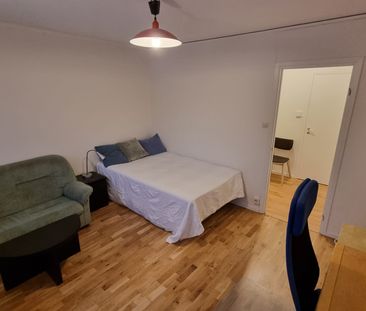 Ellagårdsvägen, Täby - Photo 2