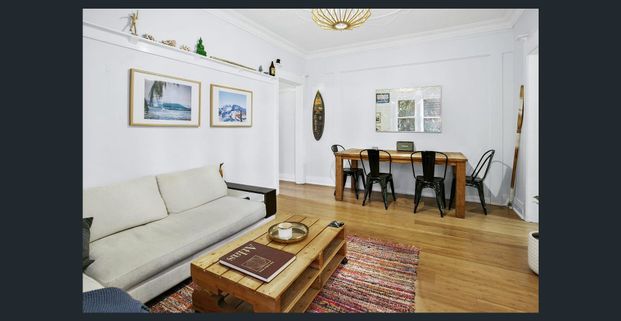 Boutique Art Deco Apartment - Photo 1