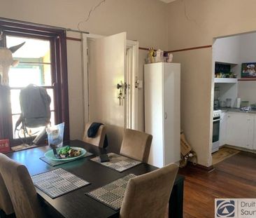 Character Home - Photo 2