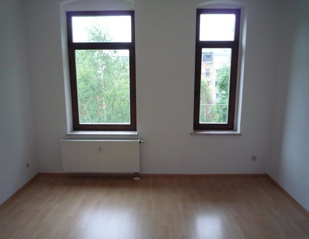 IDEAL - Wohnen mit Charme, Balkon und EBK - Foto 1