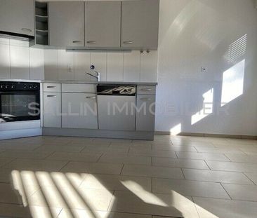 APPARTEMENT DE 5½ PIECES DANS UN QUARTIER FAMILIAL - Photo 1