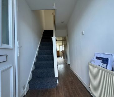 3 Bed Terraced House, Poitiers Road, CV3 - Photo 6