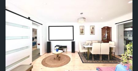 Charming villa offering stress-free life style - Photo 2