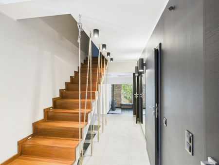 Blisko centrum, pośród zieleni. - Photo 2