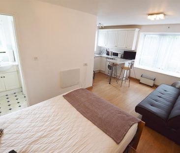 Studio to rent - Photo 1