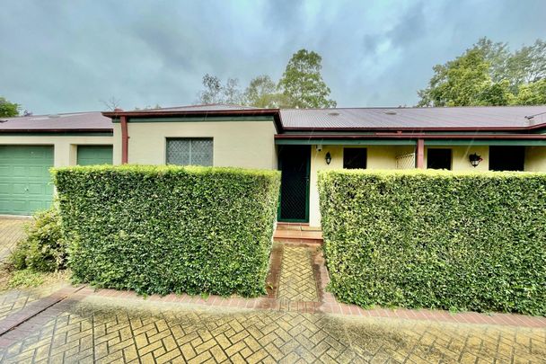 Neat & Tidy Two Bedroom Villa - Photo 1