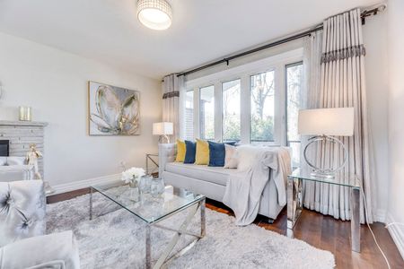 For Lease - 5 Foursome Crescent, Toronto, Ontario - Photo 2