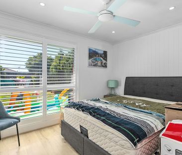 Comfortable Family Living Opposite the Reserve - Photo 5