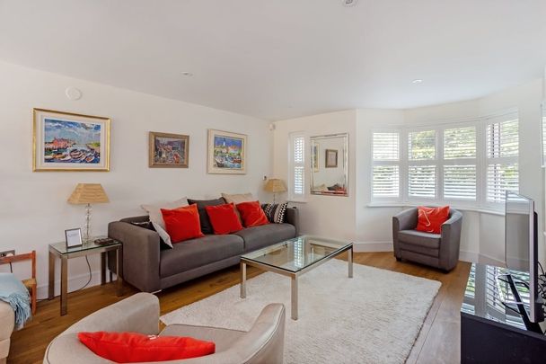 4 bedroom semi-detached house to rent - Photo 1