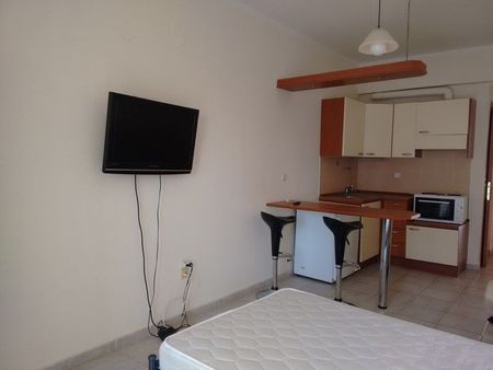 Studio/Γκαρσονιέρα για ενοικίαση Σύνορα - Αστυνομικά - Νοσοκομείο (Πάτρα) - Φωτογραφία 2