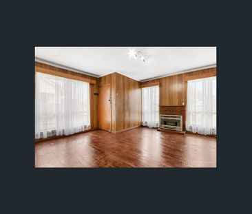 Charming 3-Bedroom Home for Rent in Traralgon - Photo 3