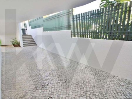 4 room luxury House for rent in Oeiras, Portugal - Photo 2
