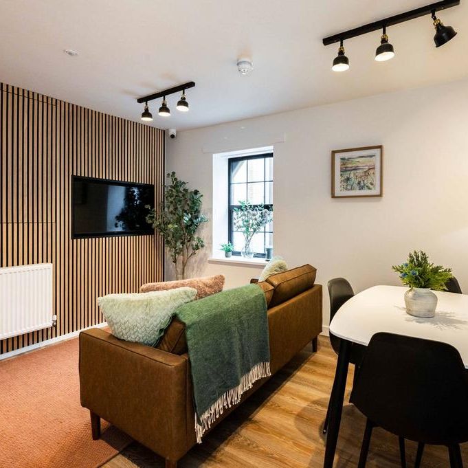 1 bedroom in a flat share to rent - Photo 1