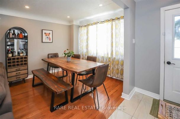 Detached Home For Lease | X8127874 - Photo 1