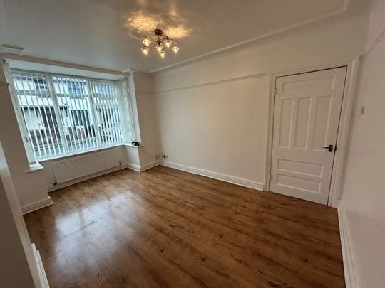 Parkfield Road, Waterloo, L22 4RH - Photo 1