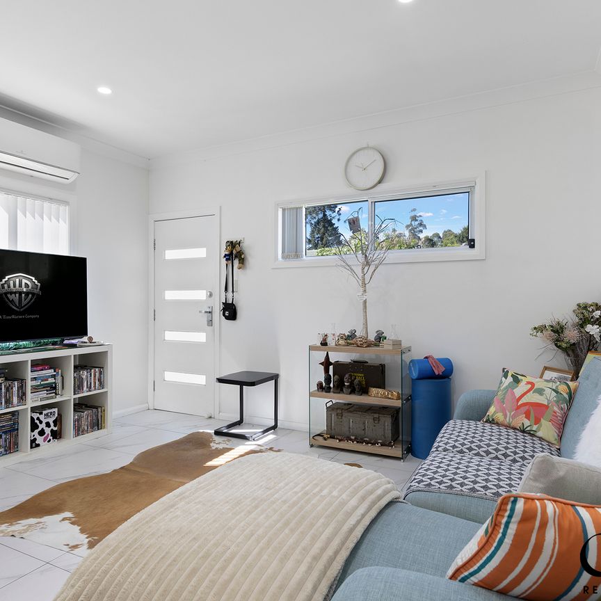 3A Bird Place, St Helens Park NSW 2560 - House For Rent | Domain - Photo 1