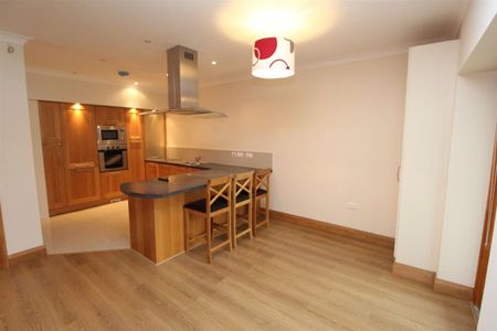 15 Kingswood, Ballinakill, Waterford, Co. Waterford - Photo 2