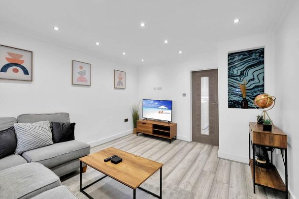 2 bedroom detached house to rent - Photo 1