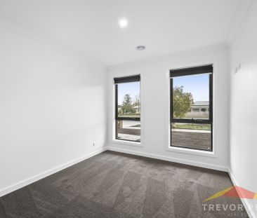 237 Albert St, Sebastopol VIC 3356 - Photo 3