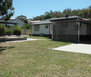 Fantastic Three Bedroom Family Home! - Photo 2