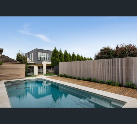 10 Lockwood Avenue, Brighton East, Vic 3187 - Photo 2