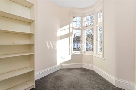 4 bedroom semi-detached house to rent - Photo 3