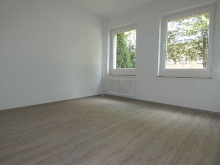 *** Großzügige 2-Zimmerwohnung mit Balkon zum Garten *** - Photo 3