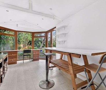 Field Common Lane, Walton-on-thames, KT12 - Photo 2