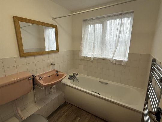 3 bedroom terraced house to rent - Photo 1